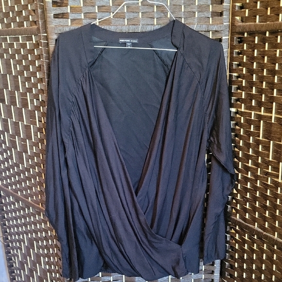 James Perse Black Wrap Blouse with Relaxed Fit - Picture 1 of 4